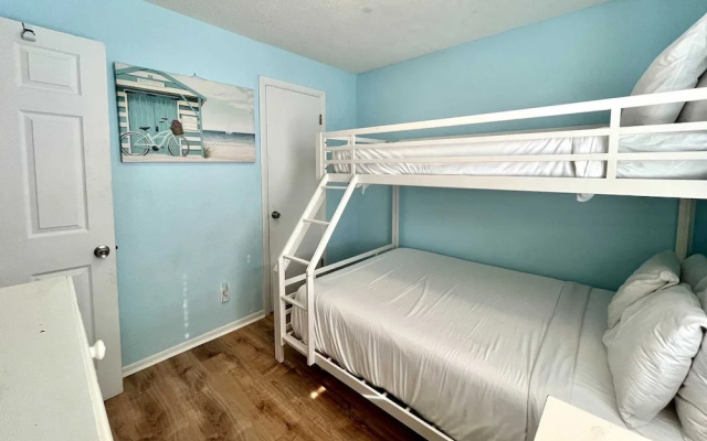 photo 3 of Sunrise Ge 104 2 Bedroom Condo by RedAwning