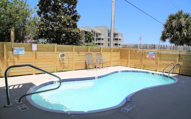 photo 3 of Sunrise Ge 109 2 Bedroom Condo by RedAwning