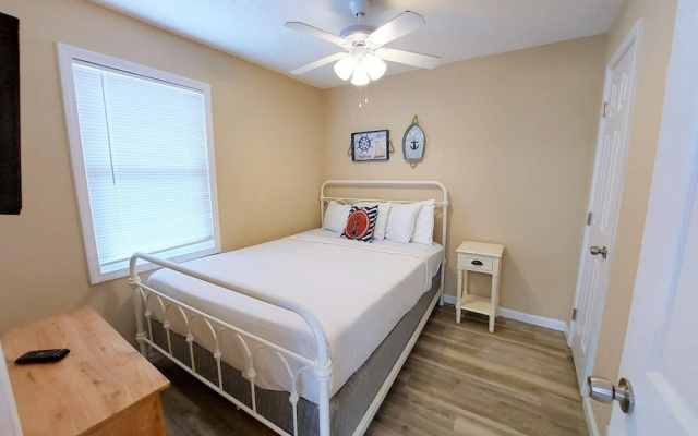 photo 3 of Sunrise Ge 110 2 Bedroom Condo by RedAwning
