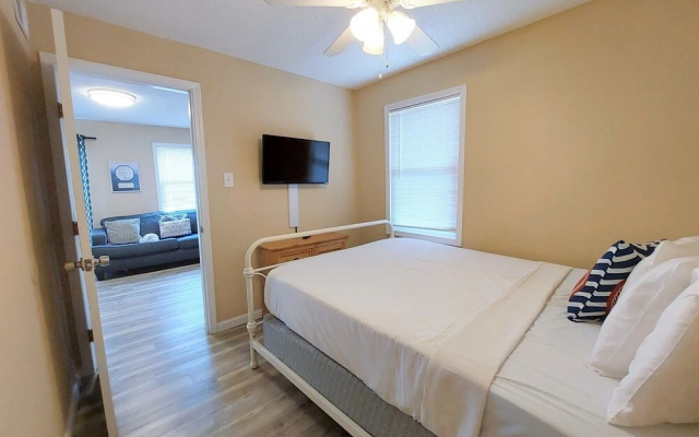 photo 4 of Sunrise Ge 110 2 Bedroom Condo by RedAwning