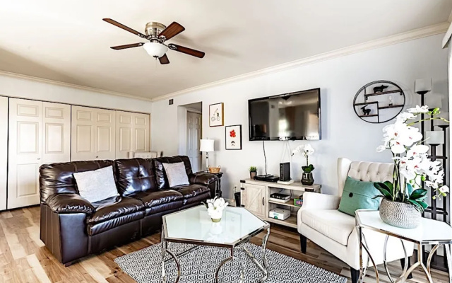 photo 2 of Sunscape Getaway 1BR by Casago