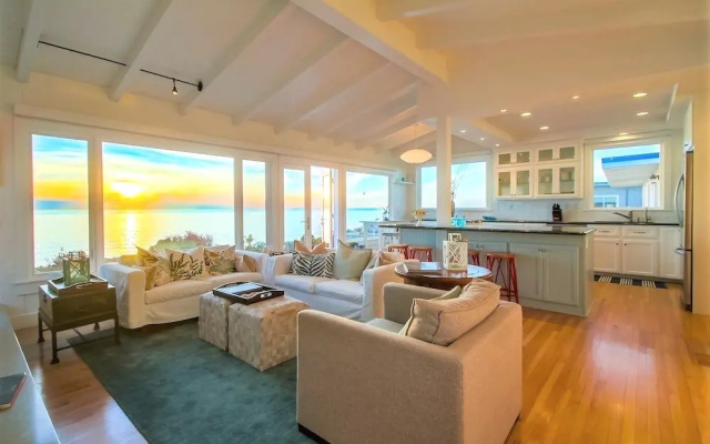 photo 3 of Sunset Beach 2 Bedrooms 2 Bathrooms Home