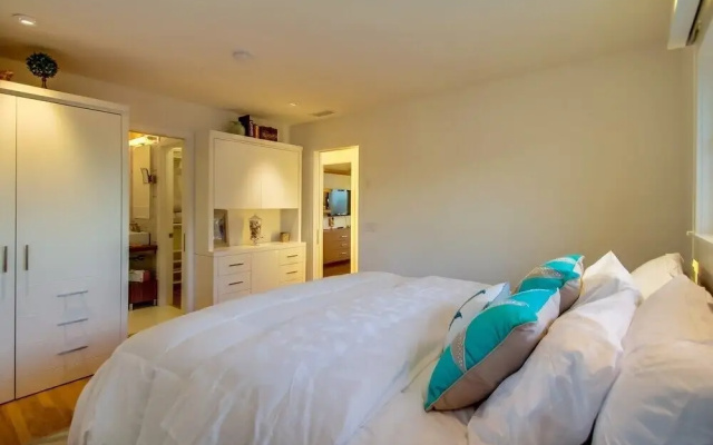 photo 4 of Sunset Beach 2 Bedrooms 2 Bathrooms Home