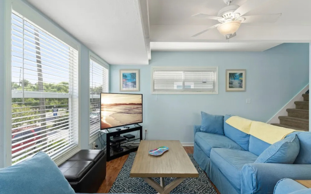 photo 5 of Sunset Beach House by Vtrips