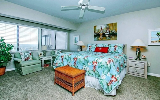 photo 2 of Sunset Captiva Bayside 101 2 Bedroom Condo