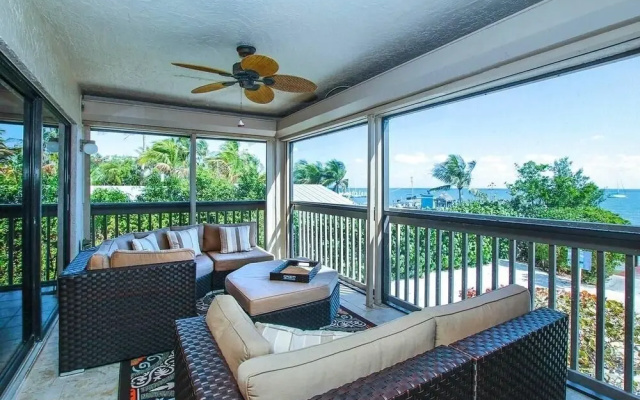 photo 4 of Sunset Captiva Bayside 101 2 Bedroom Condo