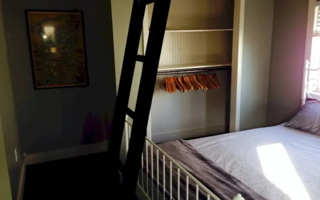 photo 4 of Sunset City Guesthouse