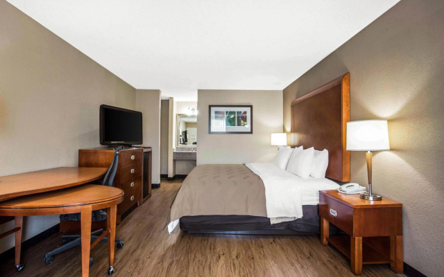 photo 3 of Quality Inn & Suites University Area