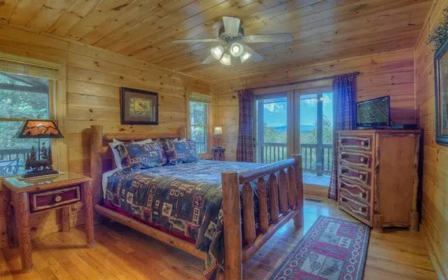 photo 2 of Sunset Lodge by Escape to Blue Ridge