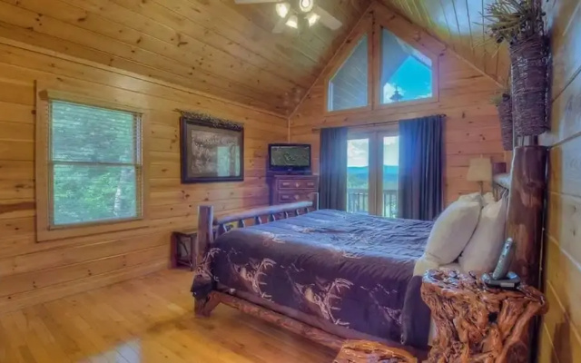 photo 3 of Sunset Lodge by Escape to Blue Ridge