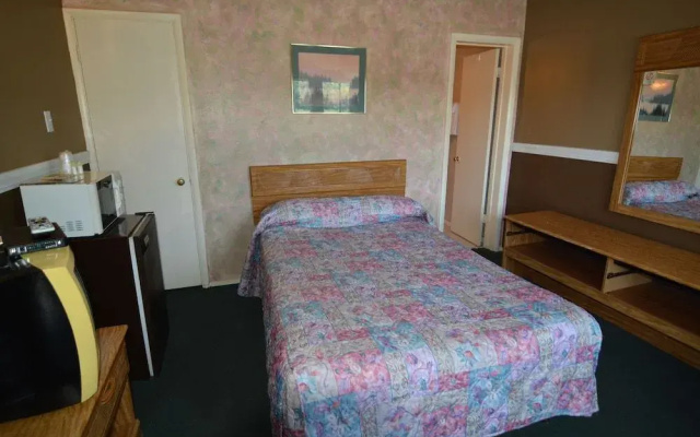 photo 4 of Sunset Motel