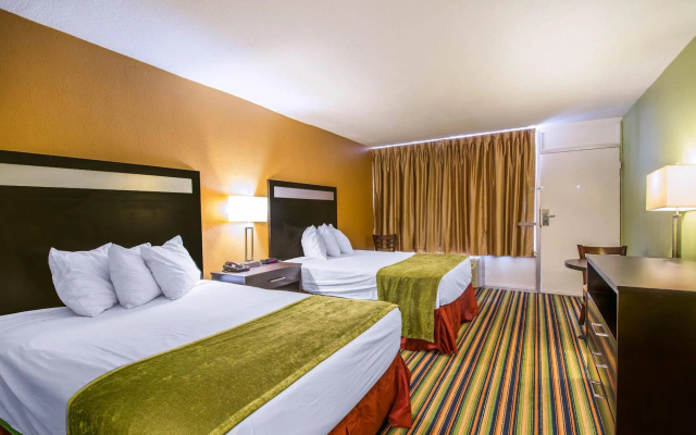 photo 5 of Quality Inn Davenport - Maingate South
