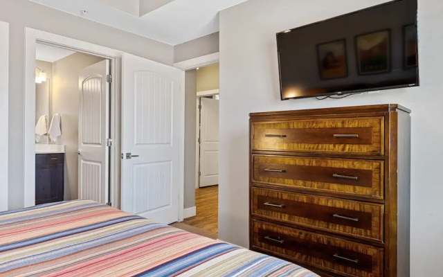 photo 3 of Sunset Point #w302 3 Bedroom Condo