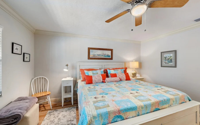 photo 5 of Sunset Sanctuary 2 Bedroom Condo by RedAwning