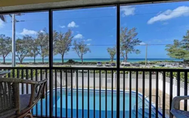 photo 4 of Sunset Villa 3 by RedAwning
