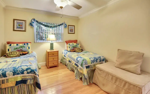 photo 4 of Sunset Villas Unit #2