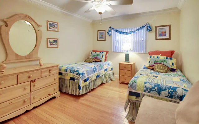 photo 5 of Sunset Villas Unit #2