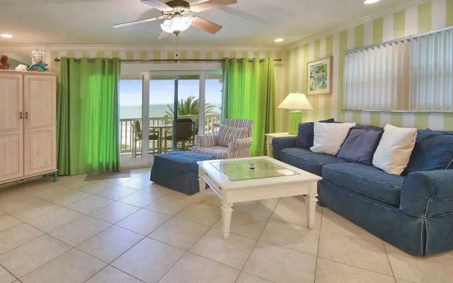 photo 3 of Sunset Villas 4 Awesome Views/2 Balconies/pool/deck/bbq!