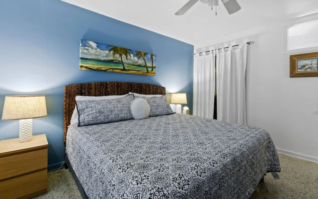 photo 2 of Sunshine Shores Boutique Apartments