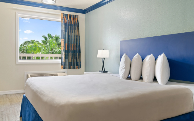 photo 3 of Orlando International Drive North Hotel