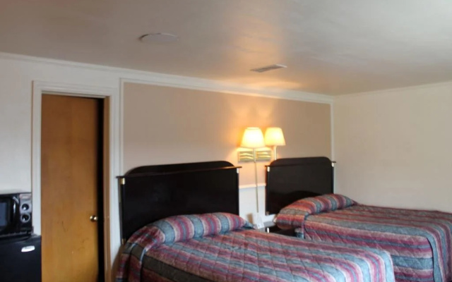 photo 4 of By The Way Motel Columbia