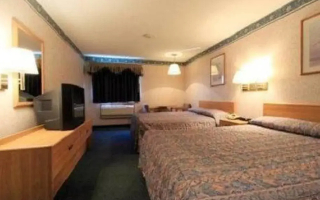 photo 5 of Super 7 Motel
