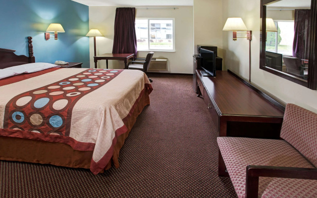 photo 4 of Super 8 by Wyndham Heath/Newark