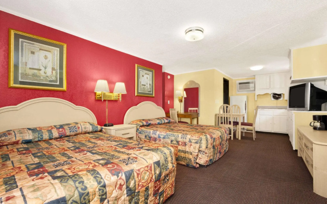 photo 2 of Royal Palace Inn & Suites