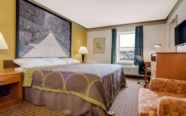 photo 4 of Super 8 by Wyndham Allentown