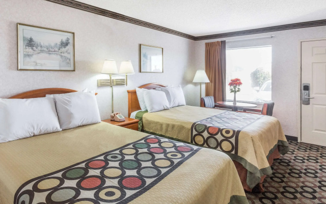 photo 4 of Super 8 by Wyndham Ashburn