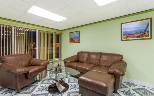 photo 2 of Ashland Studio Inn Richmond North near Kings Dominion (Listing Partner) Hotel