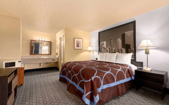 photo 4 of Super 8 by Wyndham Atlanta/Hartsfield Jackson Airport