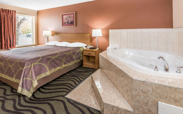 photo 2 of Super 8 By Wyndham Batavia E Of Darien Lake Theme Park