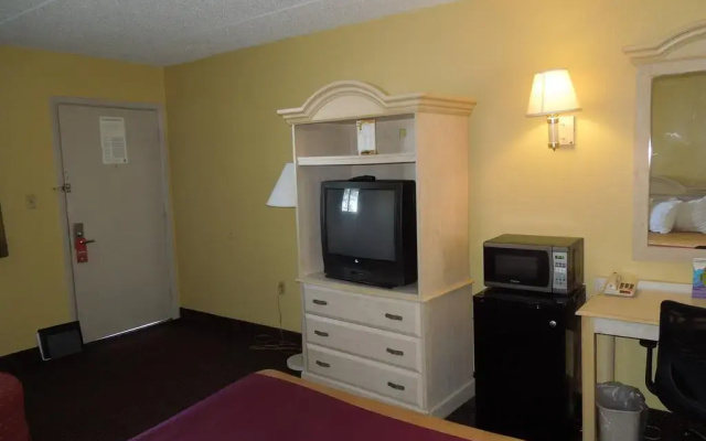 photo 5 of Beachwood Inn