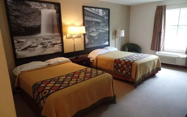 photo 2 of Super 8 By Wyndham Beaver Falls