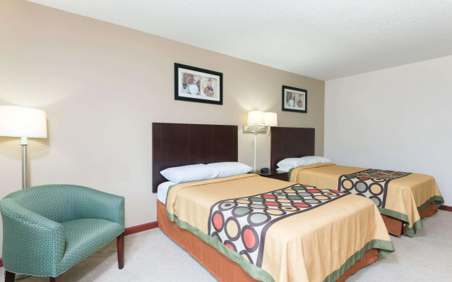 photo 3 of Super 8 by Wyndham Beaver Falls
