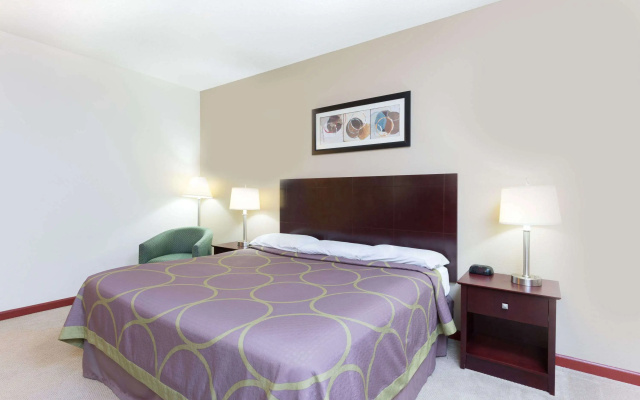 photo 5 of Super 8 by Wyndham Beaver Falls