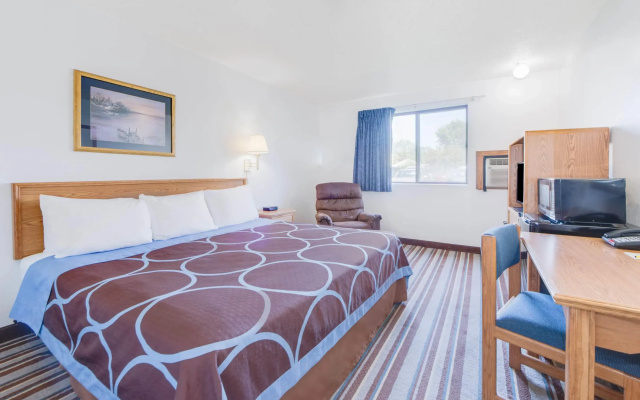 photo 5 of Super 8 by Wyndham Burlington