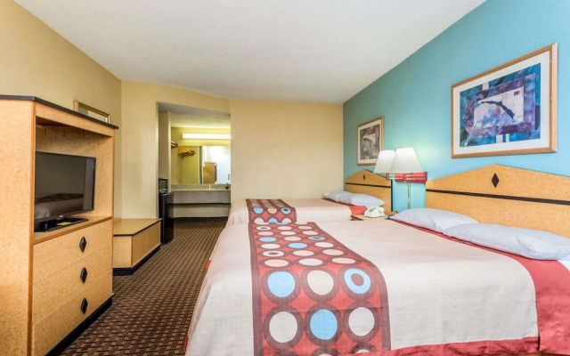 photo 3 of Super 8 by Wyndham Atlanta Northeast GA