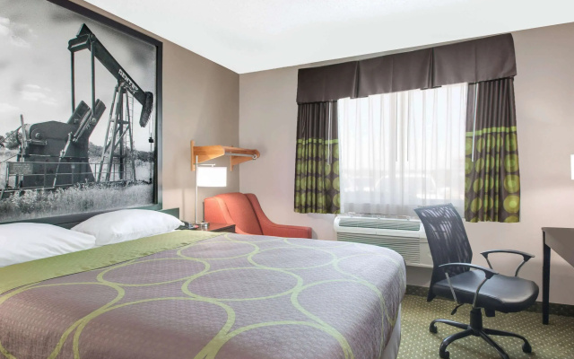 photo 4 of Super 8 by Wyndham Bedford DFW Airport West