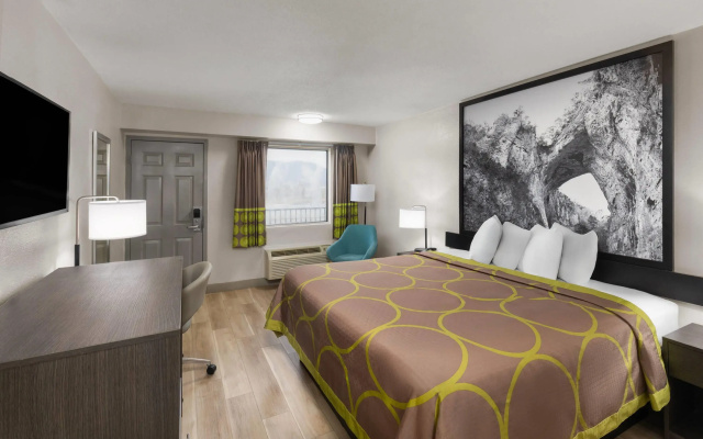 photo 2 of Super 8 By Wyndham Charleston WV