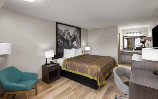 photo 3 of Super 8 By Wyndham Charleston WV