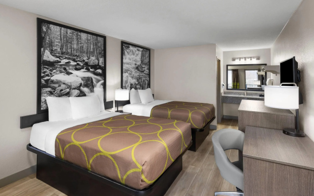 photo 5 of Super 8 By Wyndham Charleston WV