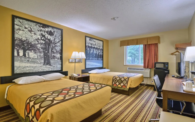 photo 3 of Super 8 by Wyndham Latham/Albany Airport
