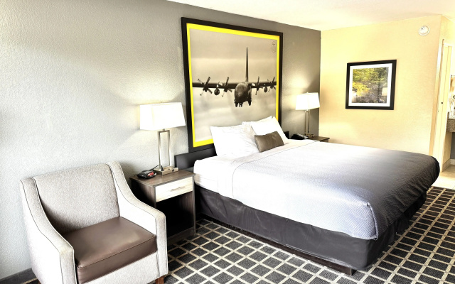 photo 4 of Super 8 by Wyndham Morganton