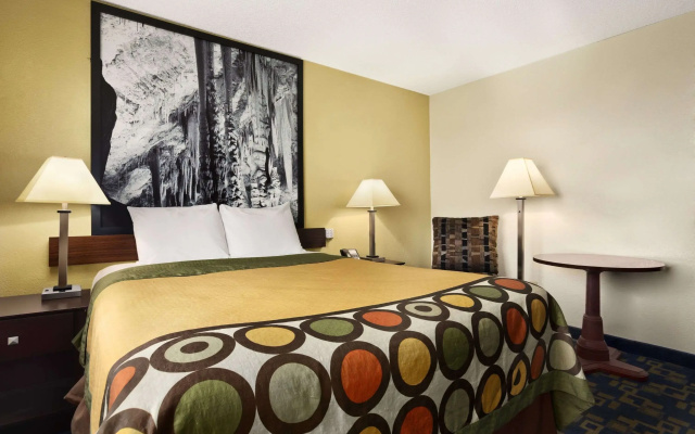 photo 3 of Super 8 by Wyndham Carlsbad