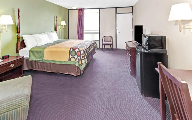 photo 5 of Super 8 by Wyndham Carrollton GA