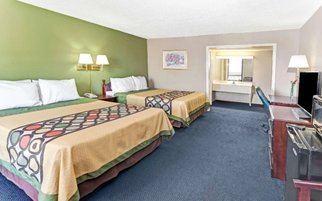 photo 4 of Super 8 By Wyndham Carrollton Ga
