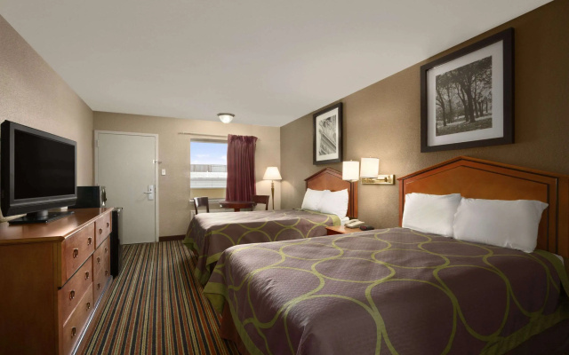 photo 3 of Super 8 by Wyndham Chattanooga/East Ridge