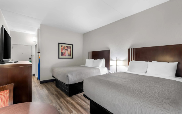 photo 4 of Super 8 By Wyndham Chattanooga/Hamilton Place